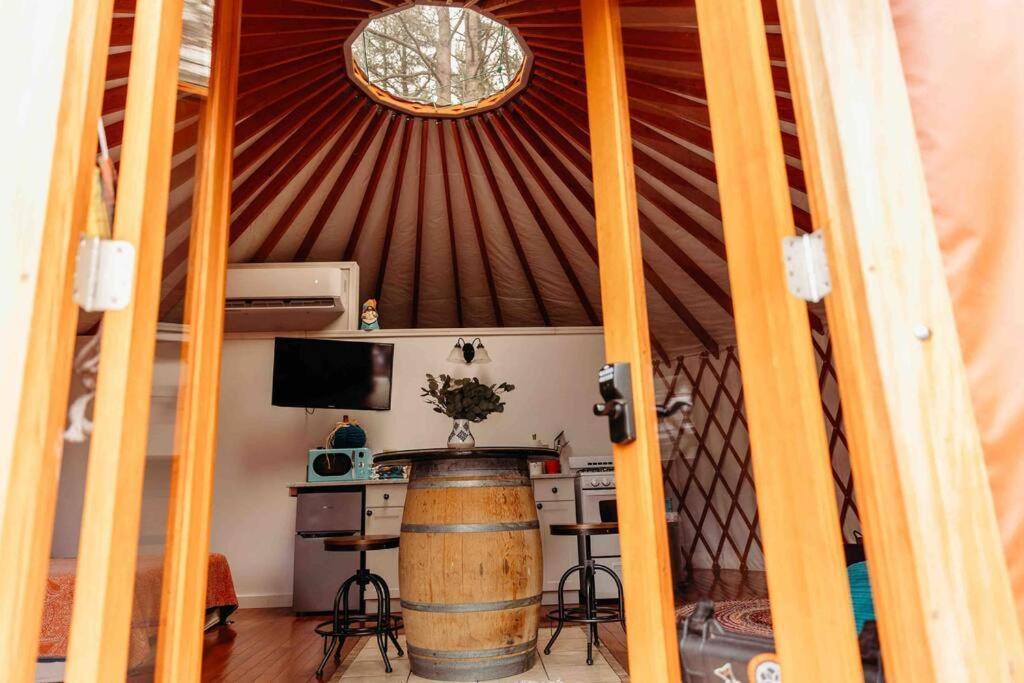 Heated & Ac Yurt Villa Penn Yan Exterior photo